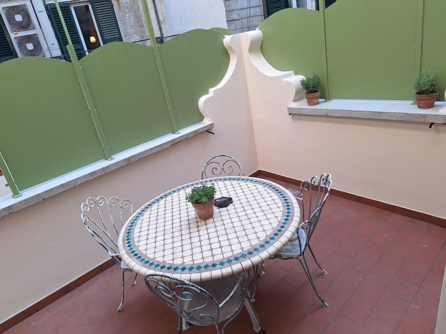 Il Talismano-In Citta -Vicino Al Mare Apartment Savona Exterior photo