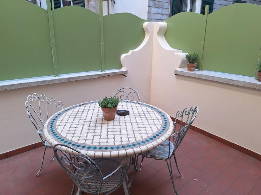Il Talismano-In Citta -Vicino Al Mare Apartment Savona Exterior photo