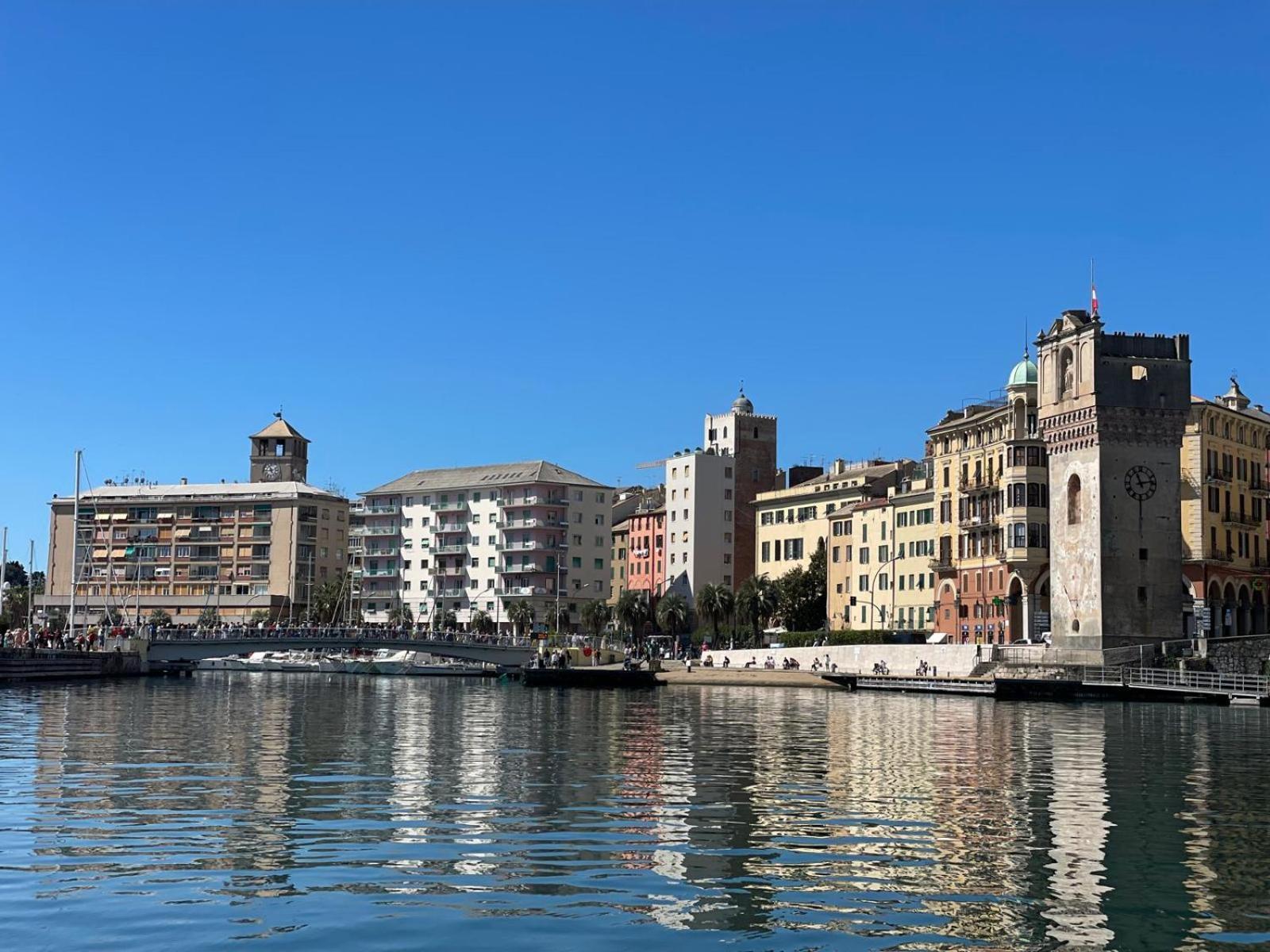 Il Talismano-In Citta -Vicino Al Mare Apartment Savona Exterior photo